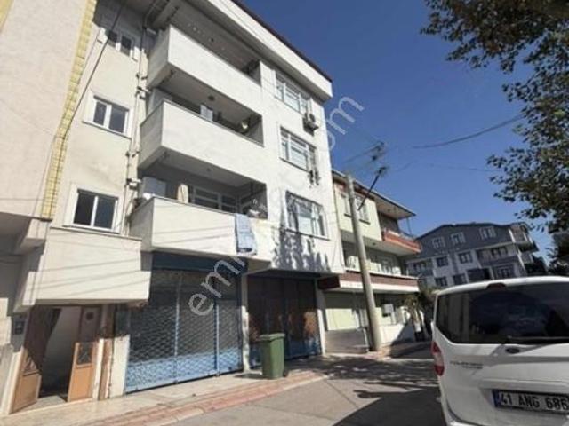 Esentepe Mahallesi, Körfez içerisinde satılık Bina