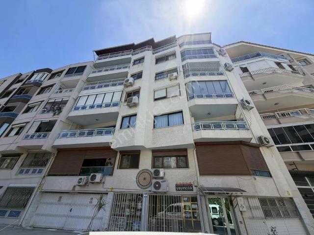 Karabağlar, İzmir içerisinde kiralık mülk