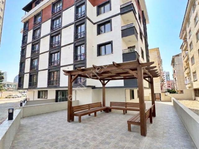 Üçevler Mahallesi, Esenyurt içerisinde kiralık mülk