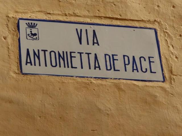 Locale Commerciale in vendita a Puglia, Lecce