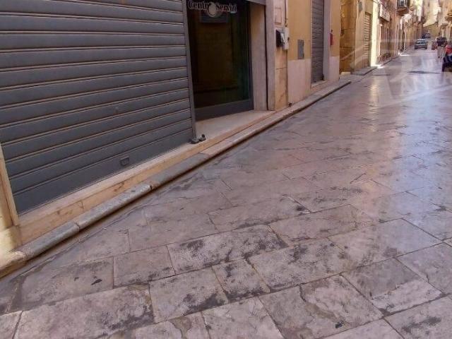 Locale Commerciale in affitto a Marsala, Sicilia