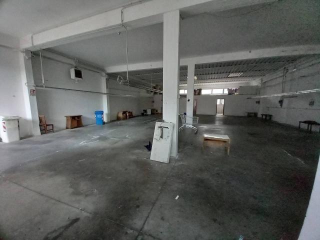 Locale Commerciale in affitto a San Romano, Montopoli In Val D'arno