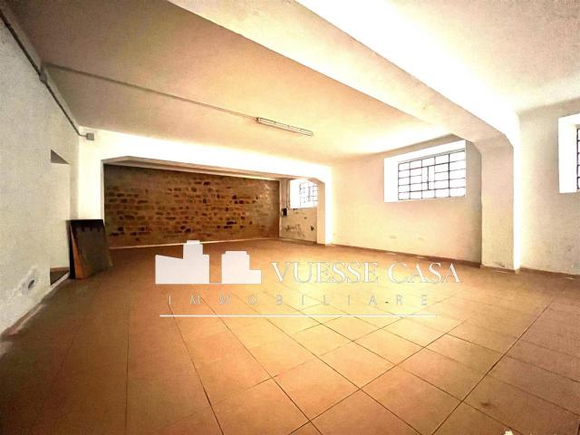 Locale Commerciale in affitto a Istiritta, Nuoro