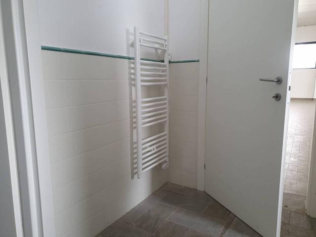 Locale Commerciale in affitto a Pietroconti, Pontedera
