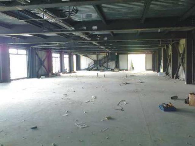 Locale Commerciale in affitto a Petricce, San Giustino