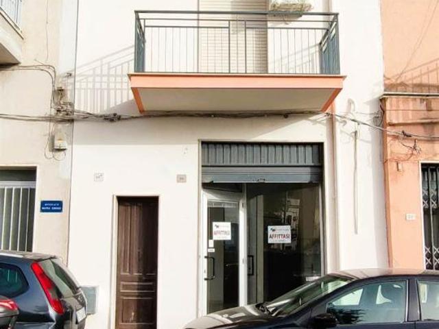 Locale Commerciale in affitto a Perriera, Sciacca
