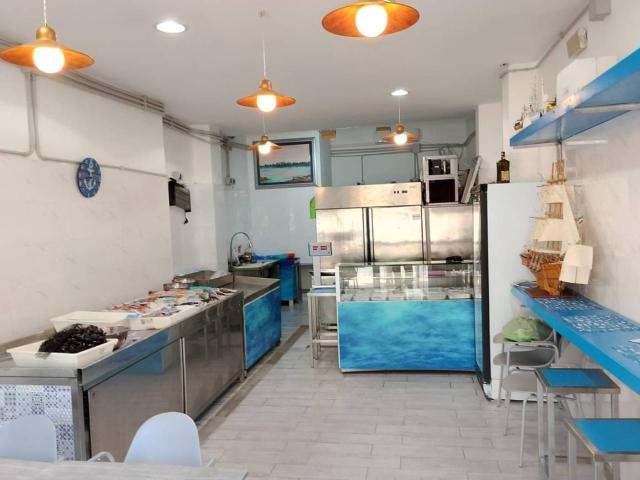 Locale Commerciale in affitto a Puglia, Taranto