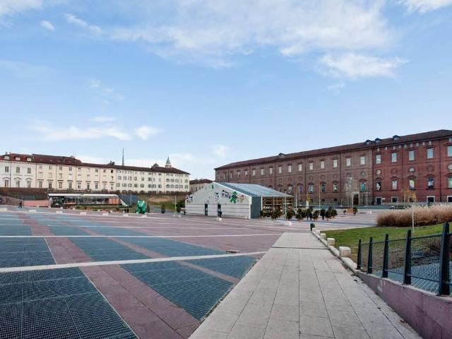 Locale Commerciale in vendita a Circoscrizione 1, Piemonte
