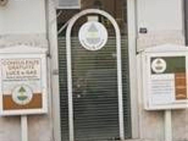 Locale Commerciale in affitto a Barriera Vecchia-San Giacomo, Villa Opicina