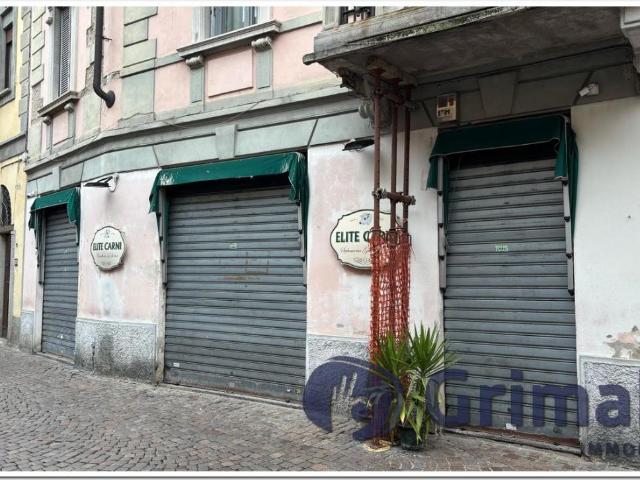 Locale Commerciale in vendita a Abbiategrasso, Lombardia