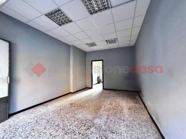 Locale Commerciale in vendita a Piemonte, Novara