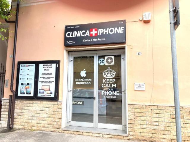 Locale Commerciale in vendita a Avezzano, Abruzzo