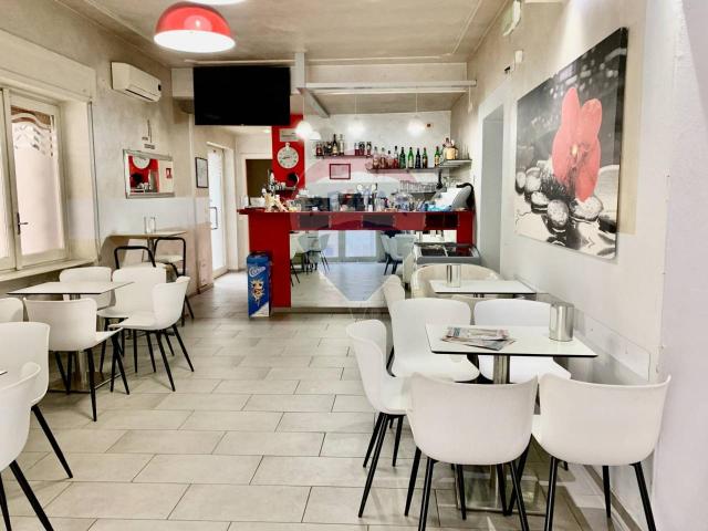 Locale Commerciale in vendita a Brignano Gera D'adda, Lombardia
