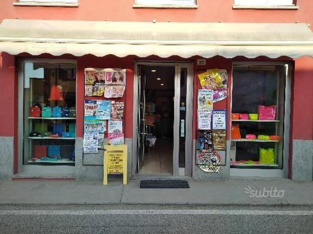 Locale Commerciale in vendita a Piemonte, Asti