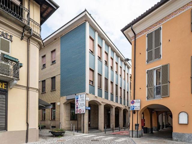 Locale Commerciale in vendita a Piemonte, Cuneo