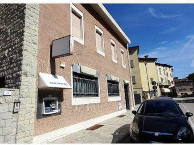 Locale Commerciale in vendita a Appennino Reggiano, Re