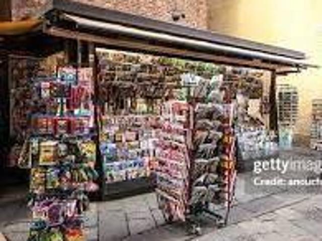 Locale Commerciale in vendita a Navacchio, Cascina