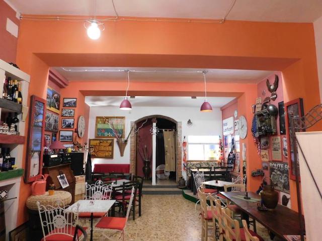 Locale Commerciale in vendita a Gioiella, Umbria