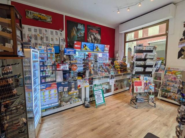 Locale Commerciale in vendita a Gioiella, Umbria