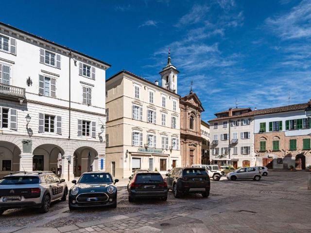 Locale Commerciale in vendita a Piemonte, Cuneo