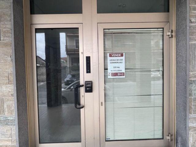 Locale Commerciale in vendita a Piemonte, Cuneo