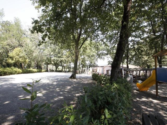 Locale Commerciale in vendita a Crespina Lorenzana, Fauglia