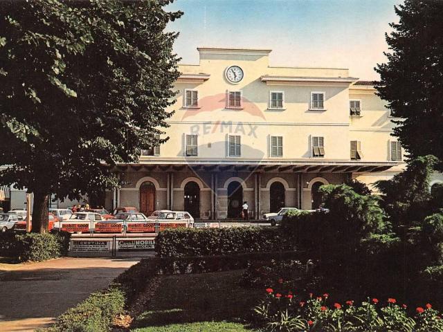 Locale Commerciale in vendita a Unione dei Comuni Circondario dell'Empolese Valdelsa, Empoli