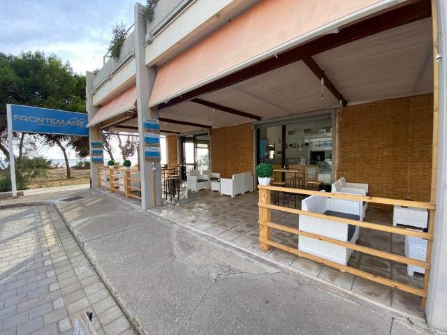Locale Commerciale in vendita a Rivabella di Gallipoli, Puglia