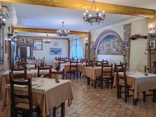 Locale Commerciale in vendita a Sale, Gussago