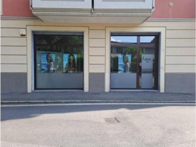 Locale Commerciale in vendita a Bellavista, Piemonte