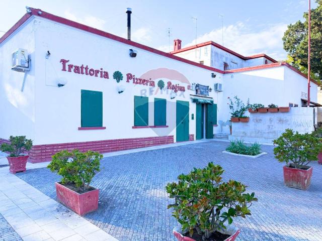 Locale Commerciale in vendita a Siponto, Puglia