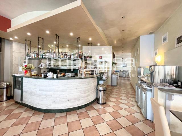 Locale Commerciale in vendita a Marcon, Veneto