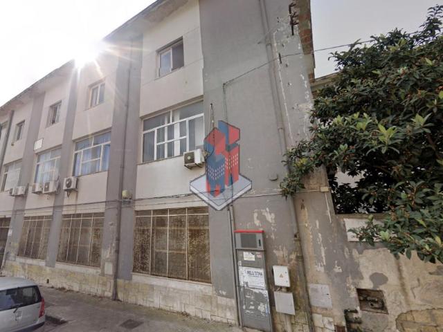 Locale Commerciale in vendita a Municipalità 7, Miano