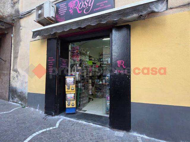 Locale Commerciale in vendita a Municipalità 6, San Giovanni A Teduccio