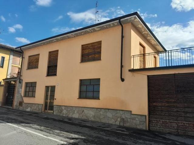 Locale Commerciale in vendita a Sacro Cuore, Piemonte