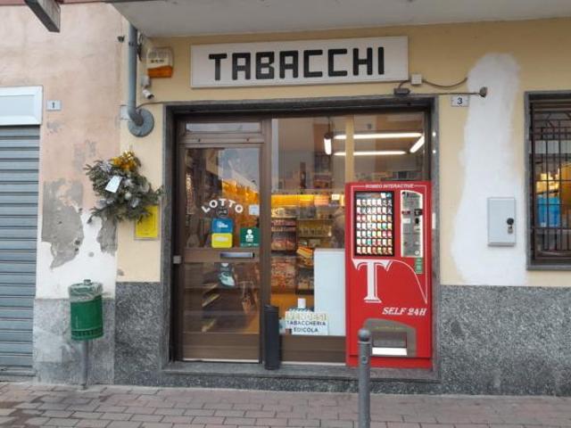 Locale Commerciale in vendita a Piemonte, Novara