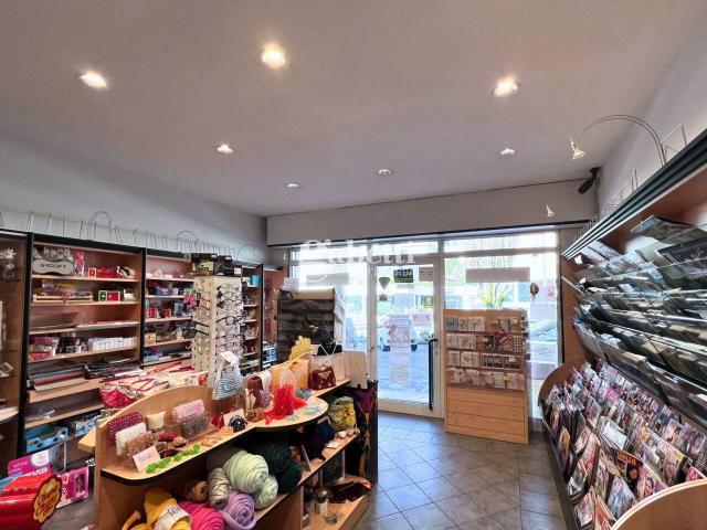 Locale Commerciale in vendita a Comunità Alto Garda e Ledro, Riva