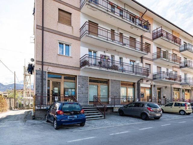 Locale Commerciale in vendita a Piemonte, Cuneo
