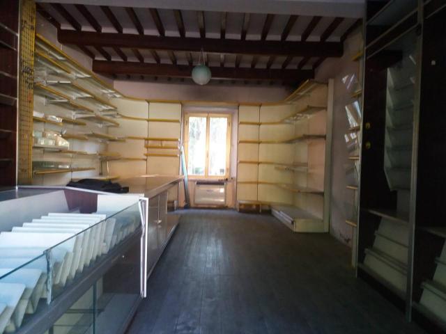 Locale Commerciale in vendita a Gello, San Giuliano Terme