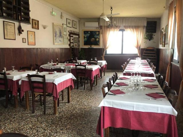 Locale Commerciale in vendita a Arena Metato, San Giuliano Terme
