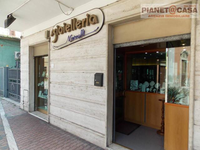 Locale Commerciale in vendita a Marche, Ascoli Piceno