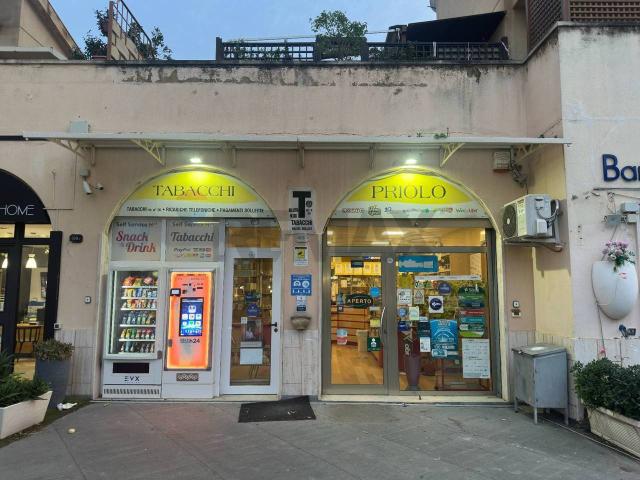 Locale Commerciale in vendita a Termini Imerese, Sicilia