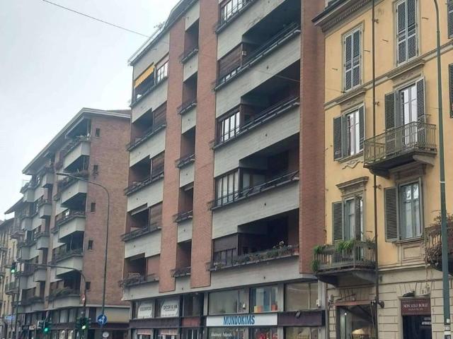 Locale Commerciale in vendita a Circoscrizione 3, Piemonte