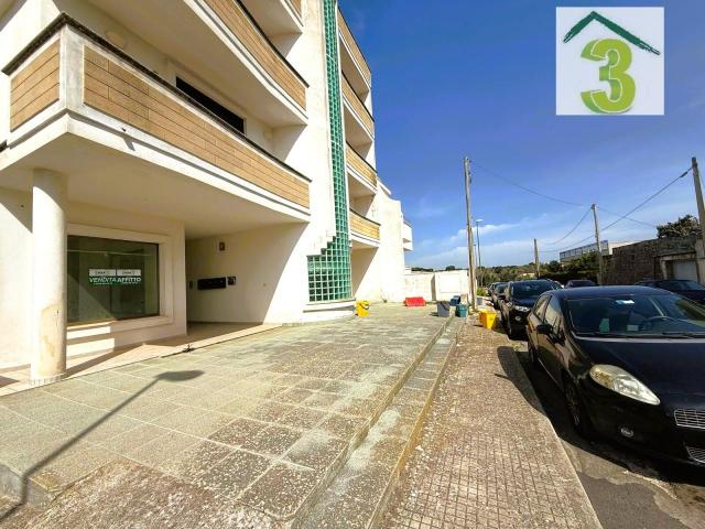 Locale Commerciale in vendita a Puglia, Lecce