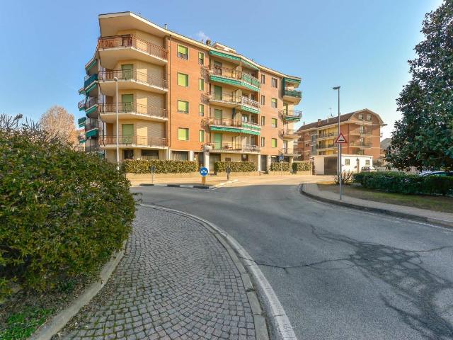 Locale Commerciale in vendita a Piemonte, Torino
