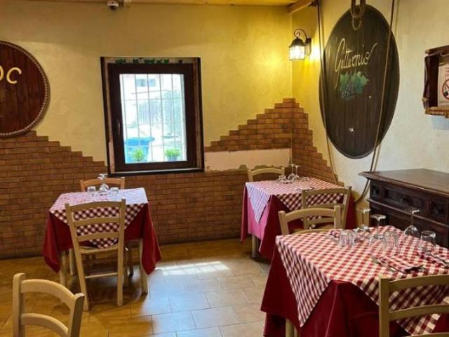 Locale Commerciale in vendita a Sarmazzano, Vizzolo Predabissi