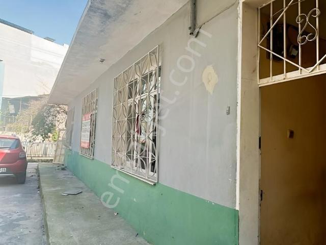 Karabağlar, İzmir içerisinde satılık Villa