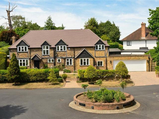 House for rent in Lower Green Esher, Blackhills