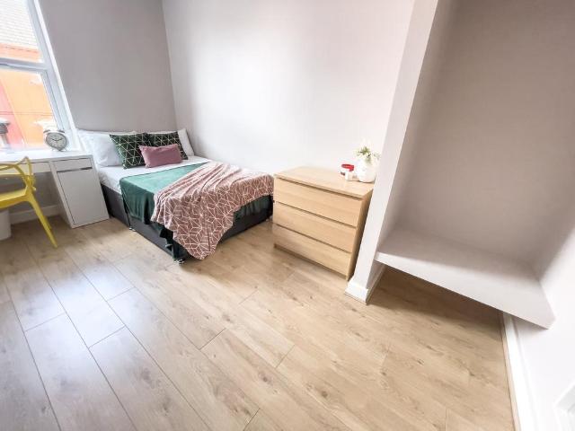 House for rent in Kensington, Liverpool