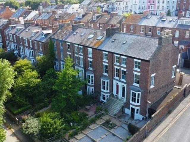 House for sale in Whitby, North Yorkshire